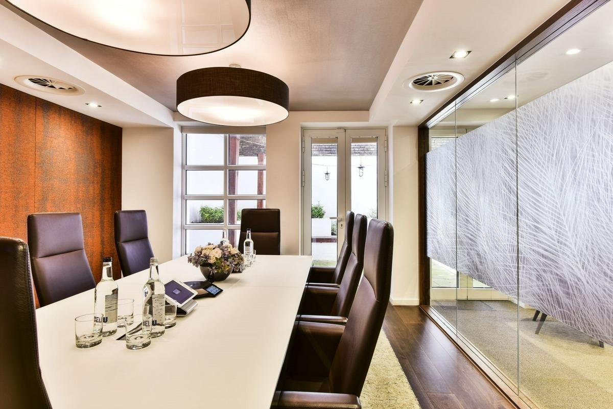 Serviced office space to let at 14 Curzon Street, Mayfair