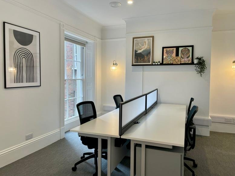 Pet Friendly Service Office Rental @ The Polygon, Southampton