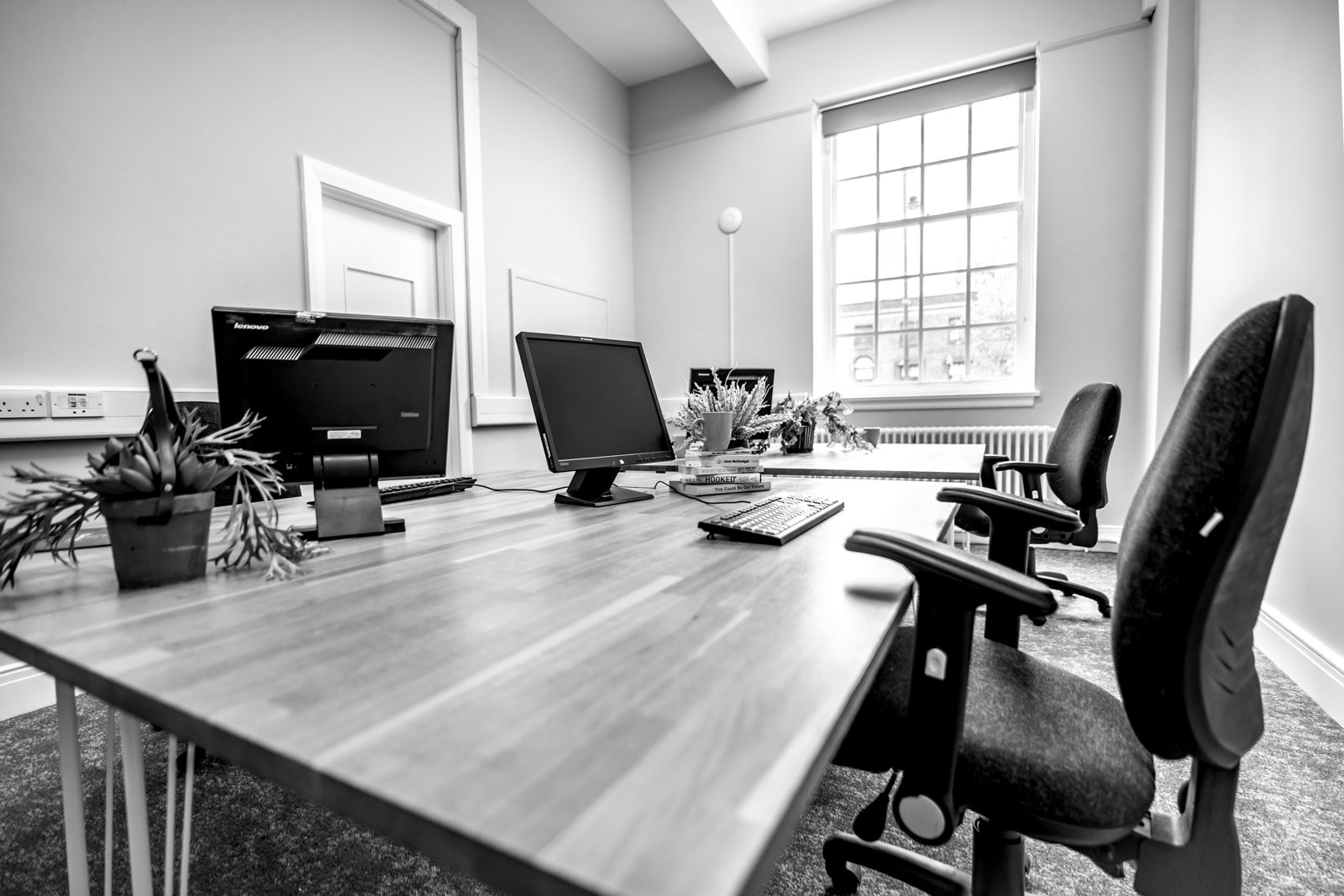 Office space for rent in Tunbridge Wells. Flexible workspace solutions at TW Town Hall. Modern & well-equipped offices. — Town Hall - Tunbridge Wells: Offices, coworking, meeting rooms & Events.